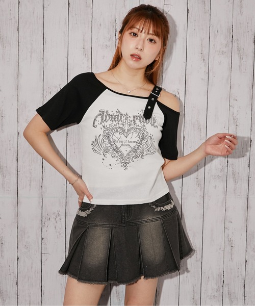 GORGE(ゴージ)の「《ワンショルダー×グラフィック》Tシャツ/ストリート×Y2K/春夏秋/全2色(Tシャツ/カットソー・レディース・オフホワイト/グレー・F)」の14枚目の写真