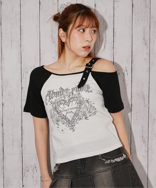 GORGE(ゴージ)の「《ワンショルダー×グラフィック》Tシャツ/ストリート×Y2K/春夏秋/全2色(Tシャツ/カットソー・レディース・オフホワイト/グレー・F)」の13枚目の写真