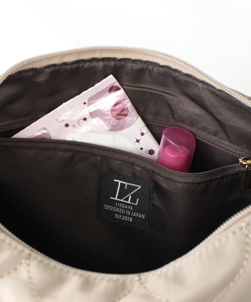 LIZDAYS(リズデイズ)の「【撥水/高密度ナイロン】半月型ショルダーバッグ(ショルダーバッグ・レディース・ナチュラル/ブラック/グレイッシュベージュ/カーキ・FREE)」の19枚目の写真