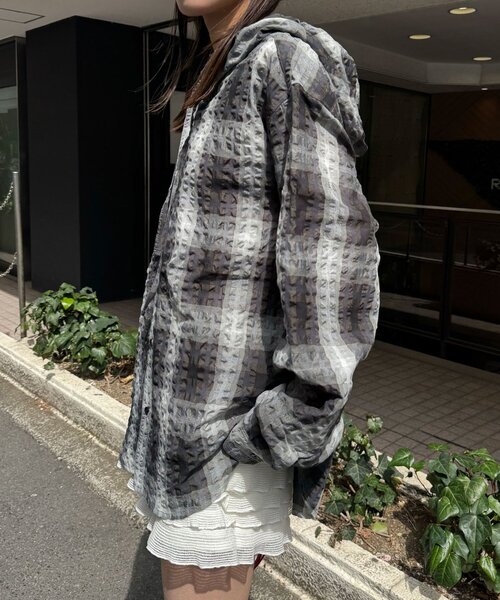 CIAOPANIC(チャオパニック)の「チェックサッカー フードシャツ(シャツ/ブラウス・レディース・ブルー/サックスブルー/ブラック/ホワイト・LARGE/MEDIUM)」の13枚目の写真