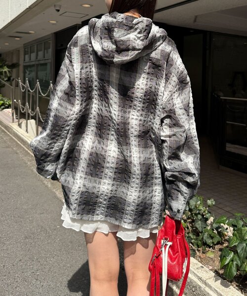 CIAOPANIC(チャオパニック)の「チェックサッカー フードシャツ(シャツ/ブラウス・レディース・ブルー/サックスブルー/ブラック/ホワイト・LARGE/MEDIUM)」の14枚目の写真