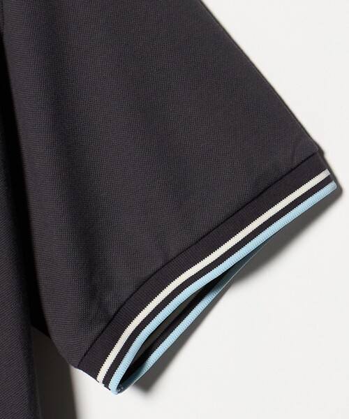 FRED PERRY（フレッドペリー）の「【別注】＜FRED PERRY＞ツインティップ クルーネック Tシャツ（Tシャツ/カットソー・メンズ・オフホワイト/ブラック/ダークグレー・L/M/XL）」の12枚目の写真