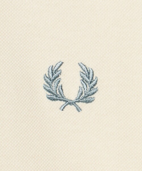 FRED PERRY（フレッドペリー）の「【別注】＜FRED PERRY＞ツインティップ クルーネック Tシャツ（Tシャツ/カットソー・メンズ・オフホワイト/ブラック/ダークグレー・L/M/XL）」の17枚目の写真