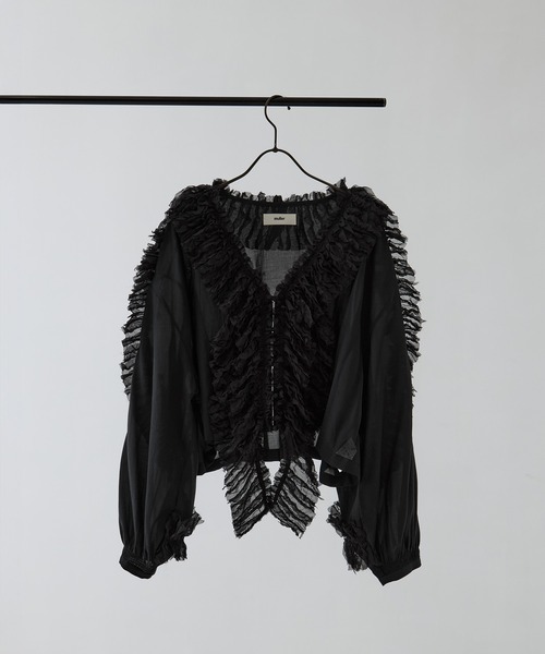 muller of yoshiokubo（ミュラーオブヨシオクボ）の「[muller of yoshiokubo/ミュラー・オブ・ヨシオクボ]RUFFLE CHIFFON BLOUSE（シャツ/ブラウス・レディース・ブラック/アイボリー/ミント・FREE）」の2枚目の写真