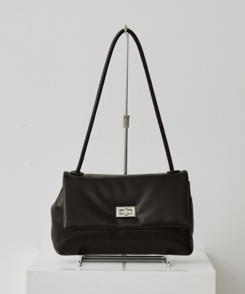 arholiday.standard(エーアールホリデースタンダード)の「buckle shoulder bag / バックルショルダーバック(ショルダーバッグ・レディース・ブラック・FREE)」の7枚目の写真
