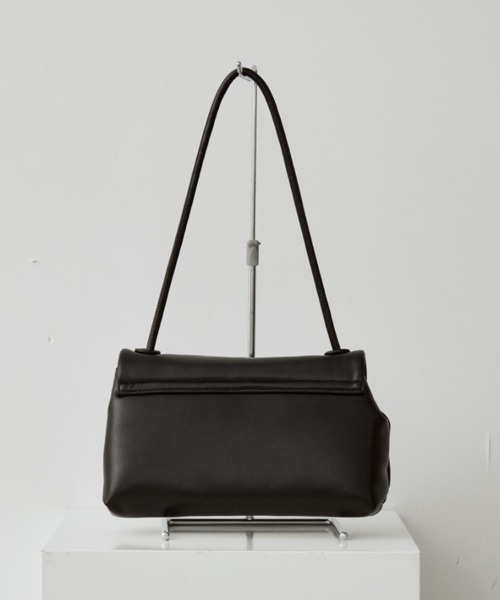 arholiday.standard(エーアールホリデースタンダード)の「buckle shoulder bag / バックルショルダーバック(ショルダーバッグ・レディース・ブラック・FREE)」の9枚目の写真