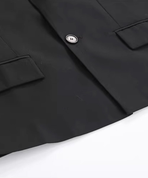 NOWLE（ノウル）の「【NOWLE】モダンシルエット ショート シングル テーラードジャケット（テーラードジャケット・メンズ・ブラック・X-LARGE/LARGE/MEDIUM）」の2枚目の写真