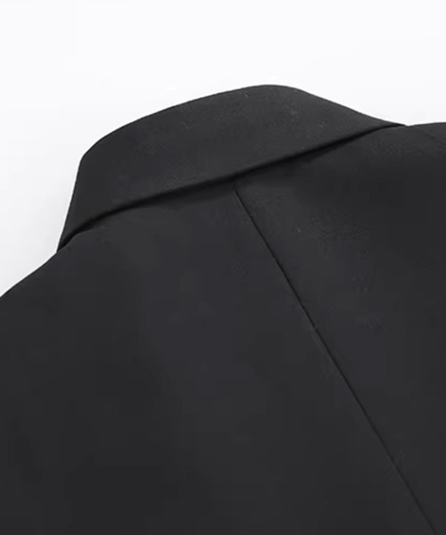 NOWLE（ノウル）の「【NOWLE】モダンシルエット ショート シングル テーラードジャケット（テーラードジャケット・メンズ・ブラック・X-LARGE/LARGE/MEDIUM）」の5枚目の写真
