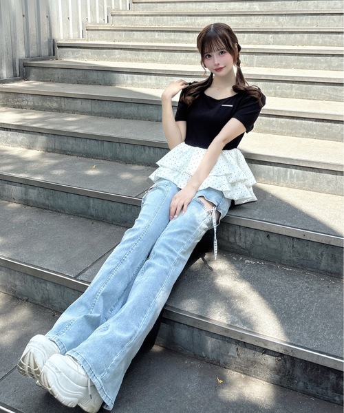 one way(ワンウェイ)の「レース付きサイドスリットデニム(デニムパンツ・レディース・ブルー/ブラック・SMALL/MEDIUM)」の6枚目の写真