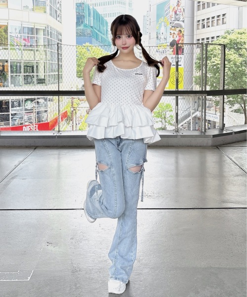 one way(ワンウェイ)の「レース付きサイドスリットデニム(デニムパンツ・レディース・ブルー/ブラック・SMALL/MEDIUM)」の7枚目の写真