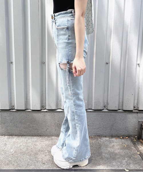 one way(ワンウェイ)の「レース付きサイドスリットデニム(デニムパンツ・レディース・ブルー/ブラック・SMALL/MEDIUM)」の9枚目の写真
