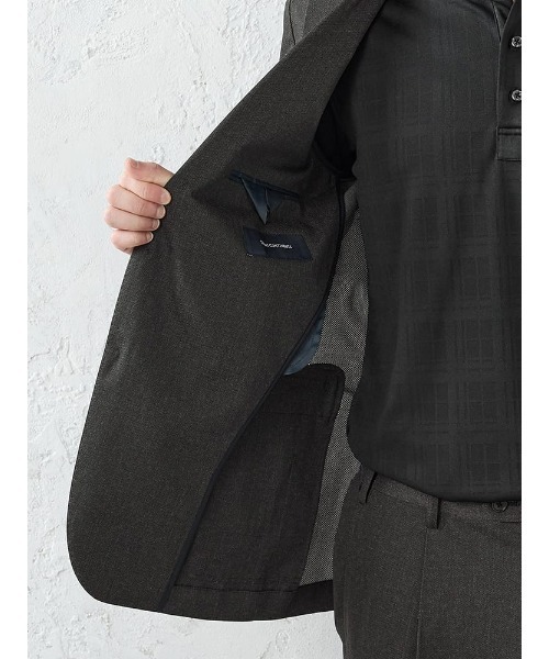 Perfect Suit FActory(パーフェクトスーツファクトリー)の「【接触冷感/ウォッシャブル】「羽衣を纏う」ICE JETセットアップジャケット C.グレー/ネイビー(スーツジャケット・メンズ・ネイビー/チャコールグレー・S/M/L/LL)」の13枚目の写真