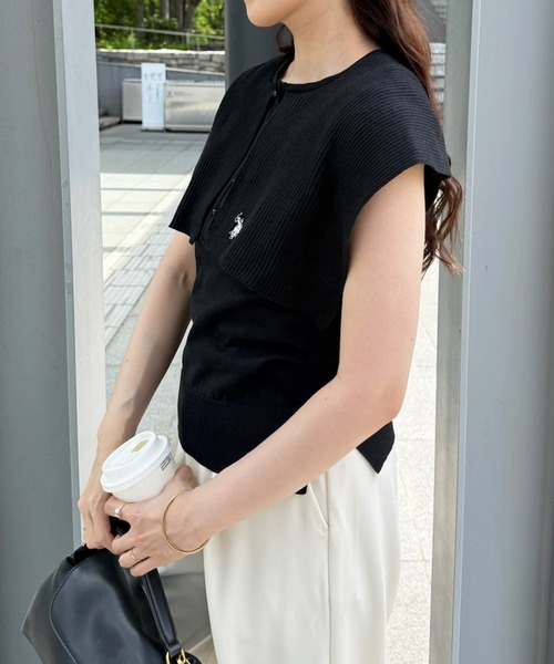 U.S. POLO ASSN.（ユーエスポロアッスン）の「【U.S. POLO ASSN.】着痩せ/体型カバー ワンポイント刺繍 レイヤードビッグカラーニット（ニット/セーター・レディース・ホワイト/ブラック/ブラウン・FREE）」の4枚目の写真
