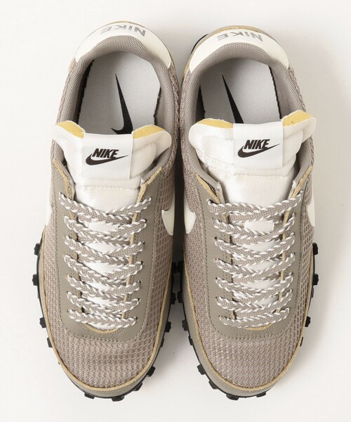 NIKE（ナイキ）の「NIKE / Waffle Racer SE（スニーカー・メンズ・ベージュ/ケリーグリーン・26.5cm/27.5cm/28.0cm/28.5cm/29.0cm/26.0cm/27.0cm）」の5枚目の写真