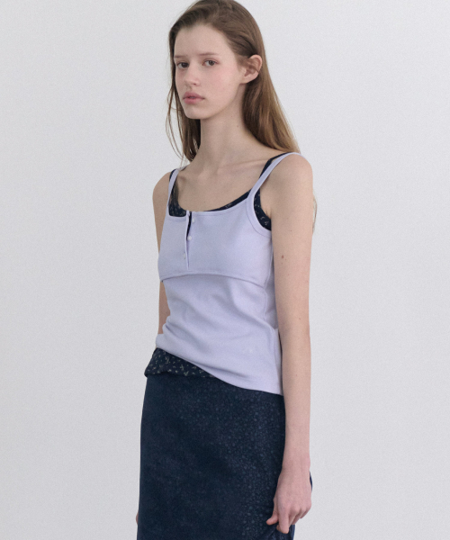 ANDNEEDS（アンドニーズ）の「Popo three button sleeveless (lavender)（Tシャツ/カットソー・レディース・その他・FREE）」の3枚目の写真
