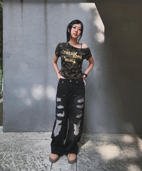 CREAM SODA LAB(クリームソーダラボ)の「カモサイドシェリングワンショルダークロップ半袖Tシャツカーキ(Tシャツ/カットソー・レディース・その他・M(2)/S(1))」の3枚目の写真