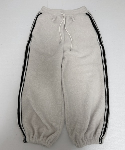 YACA(ヤーカ)の「Side Line Boa Fleece Pants/サイドラインボアフリースパンツ(スウェットパンツ・レディース・ブラック/ライトベージュ・FREE)」の20枚目の写真