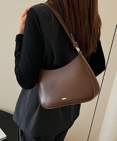 HAILY(ヘイリー)の「スムースレザー調2WAYホーボーショルダーバッグ(ショルダーバッグ・レディース・ブラウン/レッド/ブラック・FREE)」の13枚目の写真