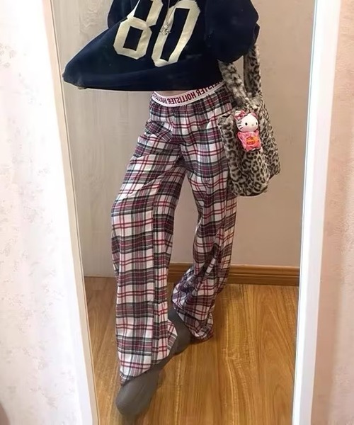 AsheKsha(アシクシャ)の「アメリカンヴィンテージ赤チェック柄ゆったりカジュアルワイドパンツ(その他パンツ・レディース・マルチ・F)」の5枚目の写真