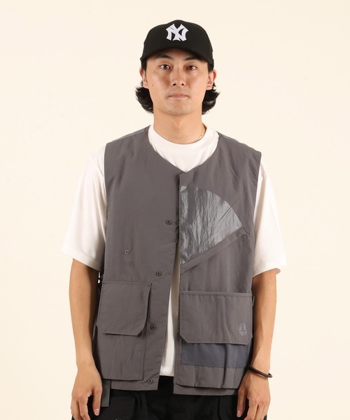 ムラサキスポーツ(ムラサキスポーツ)の「【ムラサキスポーツ限定】DEARLAUREL/ディアローレル フィッシングベスト ‐LOM-VERSATILE VEST【Hiroshi Nozawa design】 DL26S-0201(ベスト・メンズ・グレー/ブラック・L/M)」の9枚目の写真