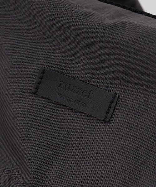 russet(ラシット)の「【ユニセックス】トラベルリュックサック(バックパック/リュック・レディース・ダークグレー/キャメル・FREE)」の14枚目の写真