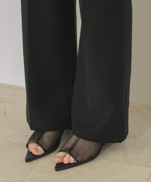 NEUNA(ヌナ)の「ポインテッドトゥメッシュミュール(サンダル・レディース・ブラック・MEDIUM/SMALL/LARGE)」の4枚目の写真