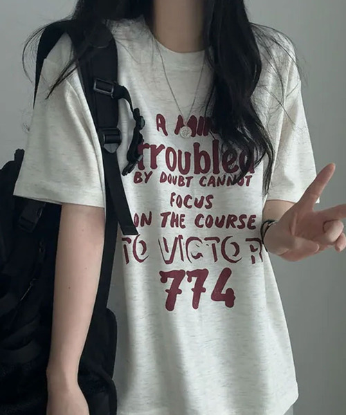 VIVID LADY(ビビッドレディー)の「ヴィンテージロゴ 半袖Tシャツ(Tシャツ/カットソー・レディース・ライトグレー/ライトベージュ/ワイン・FREE)」の5枚目の写真