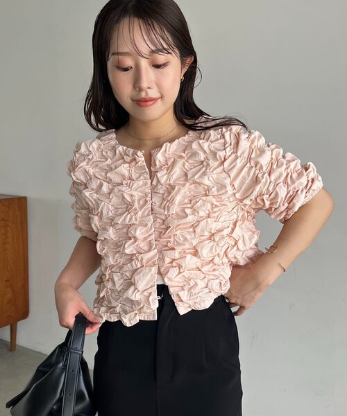 CAPRICIEUX LE'MAGE(カプリシューレマージュ)の「ウェーブシャーリングブラウス(シャツ/ブラウス・レディース・ブルー/ホワイト/ピンク・FREE)」の12枚目の写真