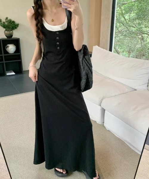 Vipoa(ヴィポア)の「Henley neck slim one piece(ワンピース・レディース・ブラック・FREE)」の9枚目の写真