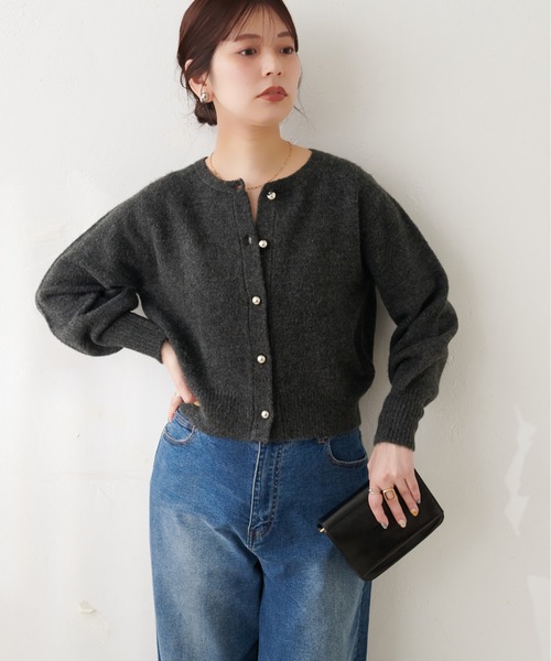 natural couture（ナチュラルクチュール）の「【ZOZO限定】ころりん釦クルーネックカーデ（カーディガン/ボレロ・レディース・ボルドー/ブルー/チャコールグレー/モカ/オレンジ/ネイビー/オフホワイト/ライトベージュ/グレー・FREE）」の22枚目の写真
