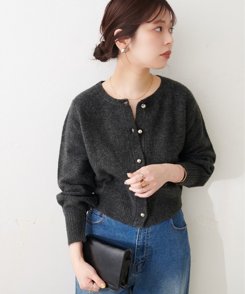 natural couture（ナチュラルクチュール）の「【ZOZO限定】ころりん釦クルーネックカーデ（カーディガン/ボレロ・レディース・ボルドー/ブルー/チャコールグレー/モカ/オレンジ/ネイビー/オフホワイト/ライトベージュ/グレー・FREE）」の21枚目の写真