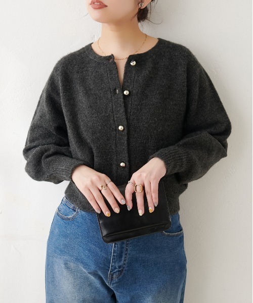 natural couture（ナチュラルクチュール）の「【ZOZO限定】ころりん釦クルーネックカーデ（カーディガン/ボレロ・レディース・ボルドー/ブルー/チャコールグレー/モカ/オレンジ/ネイビー/オフホワイト/ライトベージュ/グレー・FREE）」の19枚目の写真