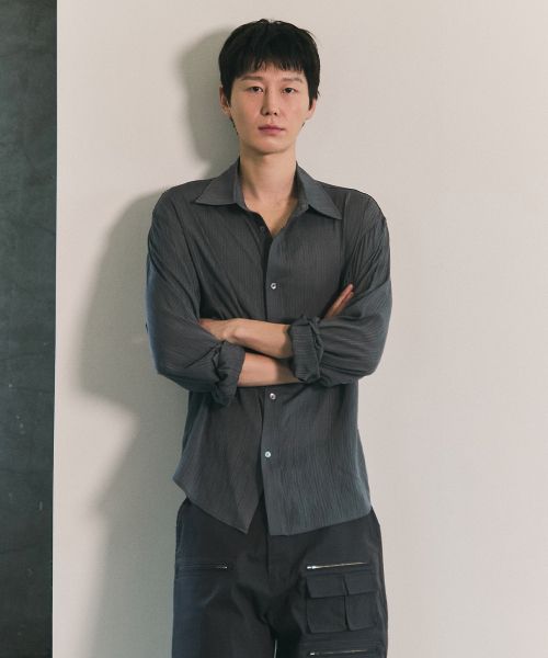 BLUESUNFLOWER（ブルーサンフラワー）の「ソフトシアシャツ[ブラック]（シャツ/ブラウス・メンズ・ブラック・MEDIUM/LARGE）」の5枚目の写真