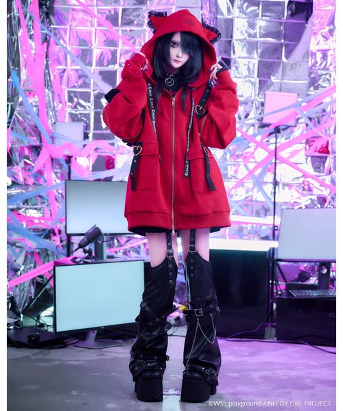 TRAVAS TOKYO(トラバス トウキョウ)の「【TRAVAS TOKYO×NEEDY GIRL OVERDOSE】猫耳ベルトフーディー(パーカー・レディース・ブラック/レッド・FREE)」の7枚目の写真