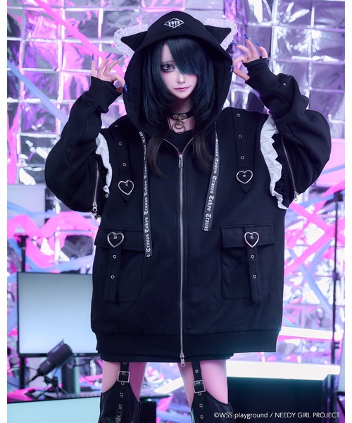 TRAVAS TOKYO(トラバス トウキョウ)の「【TRAVAS TOKYO×NEEDY GIRL OVERDOSE】猫耳ベルトフーディー(パーカー・レディース・ブラック/レッド・FREE)」の10枚目の写真