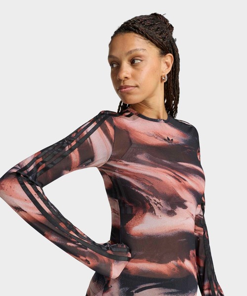 adidas(アディダス)の「グラフィック メッシュ Tシャツ / ロンT / アディダスオリジナルス adidas Originals(Tシャツ/カットソー・レディース・レッド・XX-LARGE/3XL/LARGE/MEDIUM/SMALL/X-LARGE)」の5枚目の写真