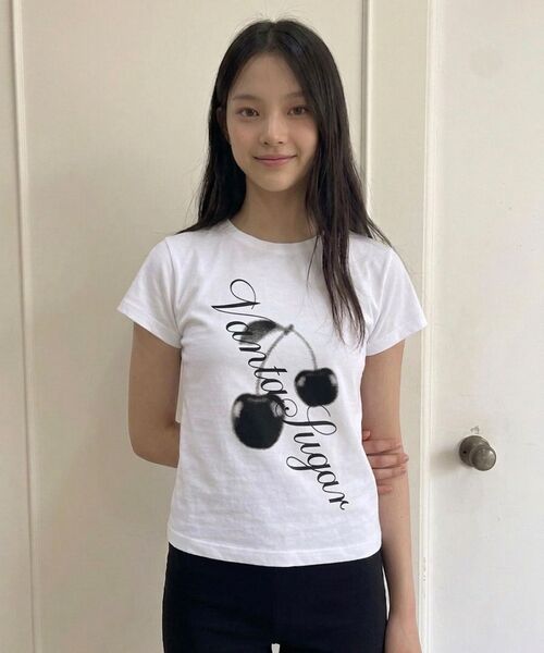 VANTASUGAR(バンタシュガー)の「ブラックチェリーコットンTシャツ(Tシャツ/カットソー・レディース・その他・FREE)」の7枚目の写真