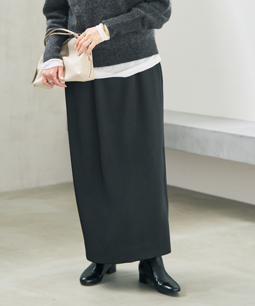 Spick & Span(スピックアンドスパン)の「裏微起毛サテンイージーIラインスカート(スカート・レディース・ベージュ/ブラック・36/38)」の6枚目の写真