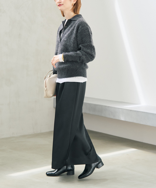 Spick & Span(スピックアンドスパン)の「裏微起毛サテンイージーIラインスカート(スカート・レディース・ベージュ/ブラック・36/38)」の11枚目の写真