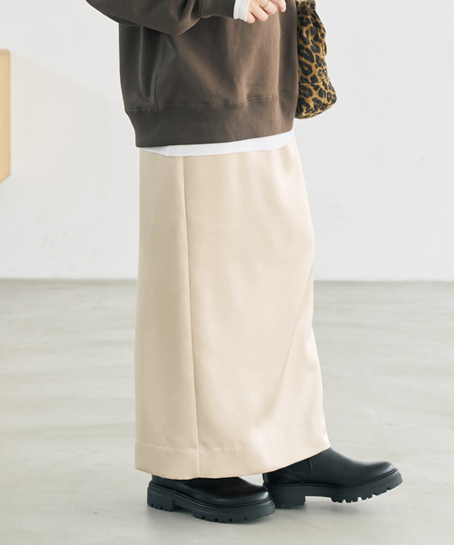 Spick & Span(スピックアンドスパン)の「裏微起毛サテンイージーIラインスカート(スカート・レディース・ベージュ/ブラック・36/38)」の18枚目の写真