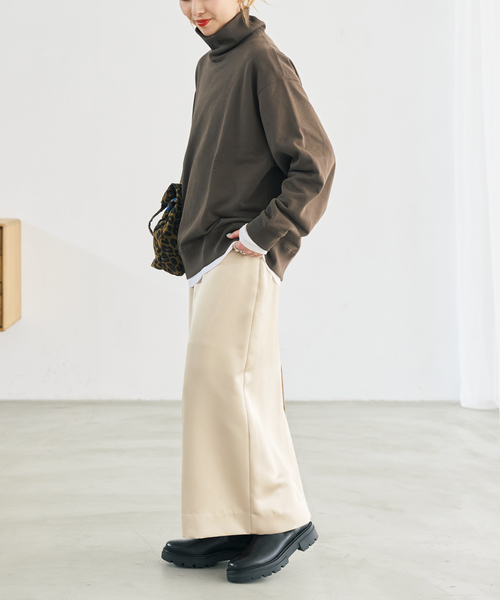 Spick & Span(スピックアンドスパン)の「裏微起毛サテンイージーIラインスカート(スカート・レディース・ベージュ/ブラック・36/38)」の20枚目の写真