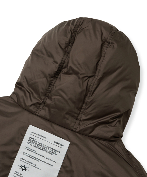 BROWNBREATH（ブラウンブレス）の「TAG LIGHT PADDING HOOD JACKET - BROWN（ダウンジャケット/コート・レディース・その他・LARGE/X-LARGE/SMALL/MEDIUM）」の2枚目の写真