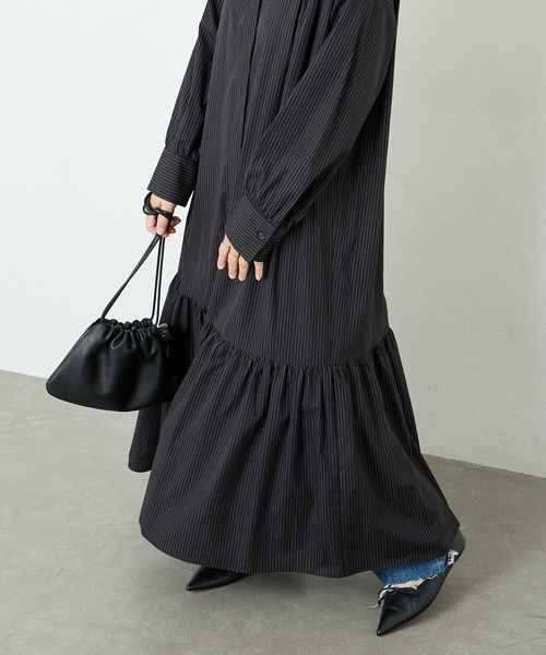 journal standard L'essage（ジャーナルスタンダードレサージュ）の「SIDOGRASストライプ/デシンマキシワンピース（ワンピース・レディース・ブラック系その他/ブラック・FREE）」の2枚目の写真