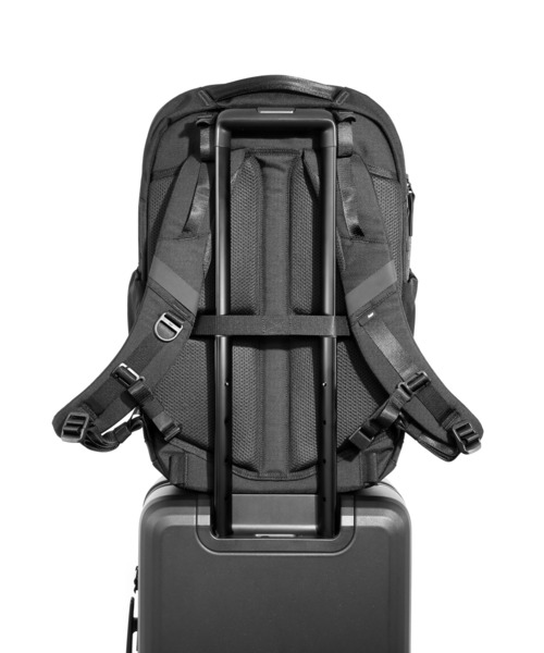 Aer(エアー)の「Aer エアー Travel Pack 4 35L トラベルパック 4 35L バックパック リュック(バックパック/リュック・レディース・ブラック・FREE)」の13枚目の写真