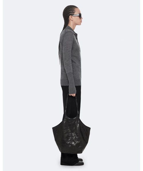 ALLSAINTS（オールセインツ）の「MARTEL MERINO WOOL KNITTED POLO SHIRT | MARTEL メリノ ウール ニット ポロ シャツ（ポロシャツ・レディース・グレー系その他・L/XS/S/M）」の5枚目の写真