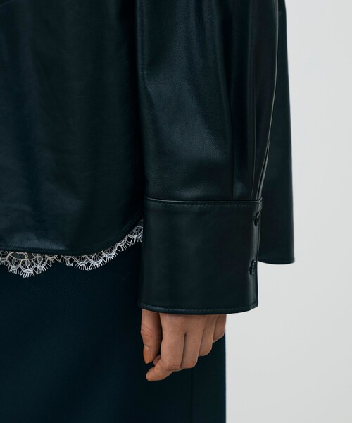 DES PRES(デ・プレ)の「TURKEY LIGHT LEATHER ベーシックシャツ(シャツ/ブラウス・レディース・ブラック・FREE)」の8枚目の写真