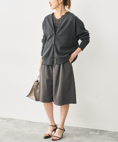 Spick & Span(スピックアンドスパン)の「レースドッキングVネックインナー(Tシャツ/カットソー・レディース・ブラック/ホワイト・FREE)」の11枚目の写真