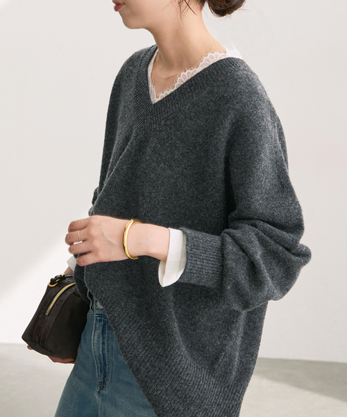 Spick & Span(スピックアンドスパン)の「レースドッキングVネックインナー(Tシャツ/カットソー・レディース・ブラック/ホワイト・FREE)」の15枚目の写真