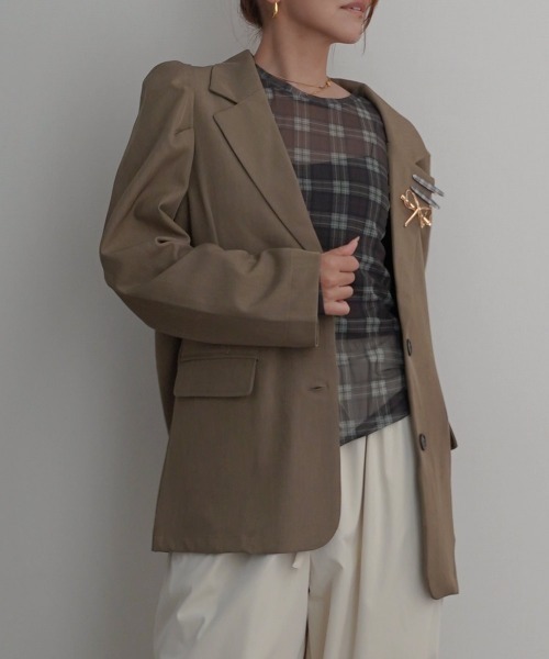 Rashik(ラシク)の「【Rashik】パワショルバックスリットジャケット(テーラードジャケット・レディース・カーキ/チャコール・FREE)」の1枚目の写真