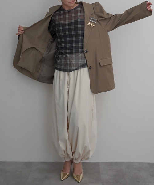 Rashik(ラシク)の「【Rashik】パワショルバックスリットジャケット(テーラードジャケット・レディース・カーキ/チャコール・FREE)」の6枚目の写真